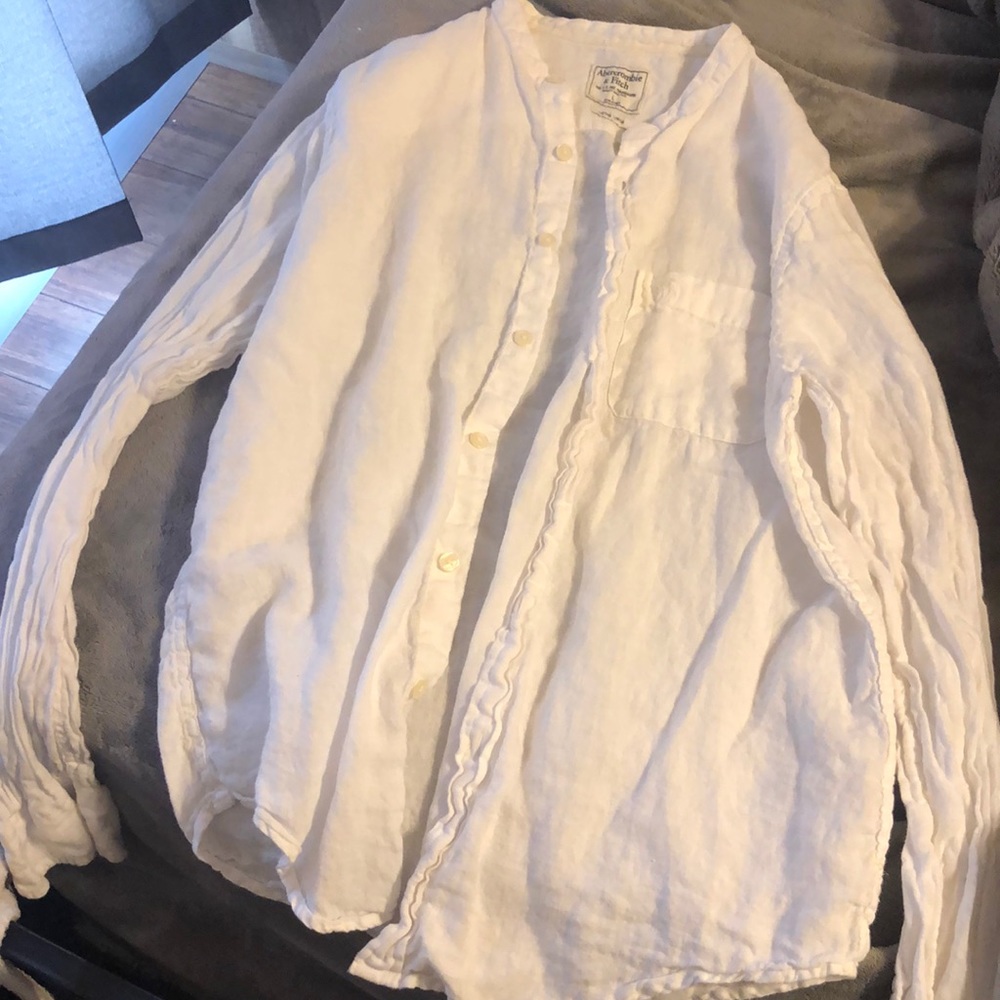 Mens white Abercrombie Button Up shirt